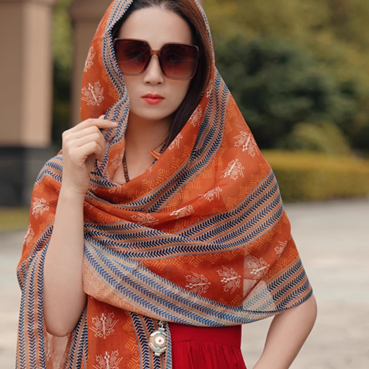 Путешествия фотографии, тонкие – обзор и цена Ethnic Fashion Photography
