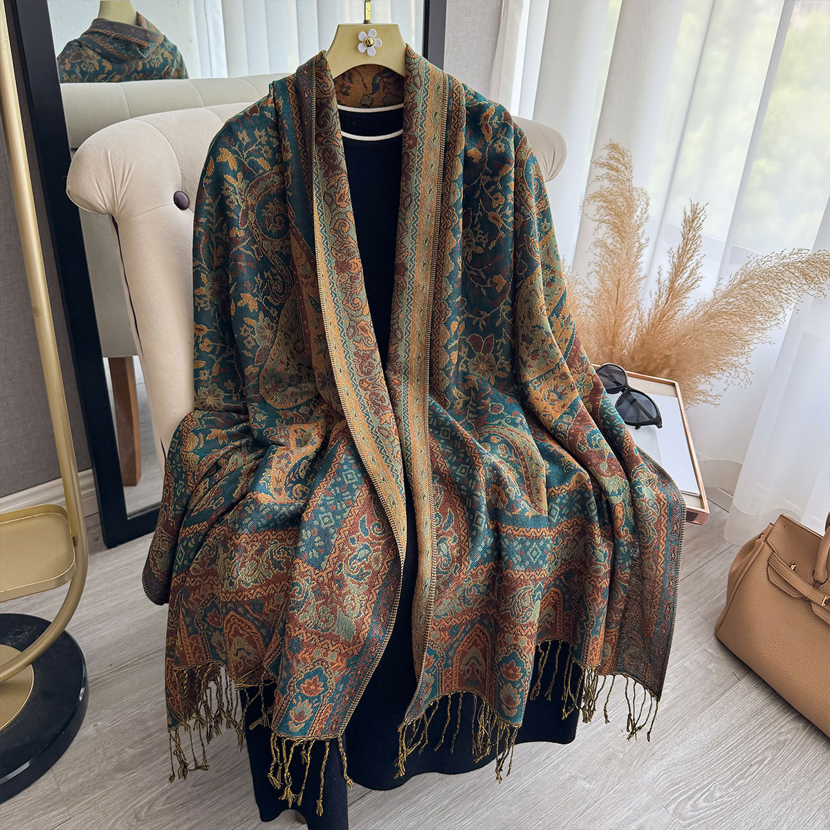 Одеяло с кисточками, дизайн, э – обзор и цена Winter Ethnic Fashion For Women